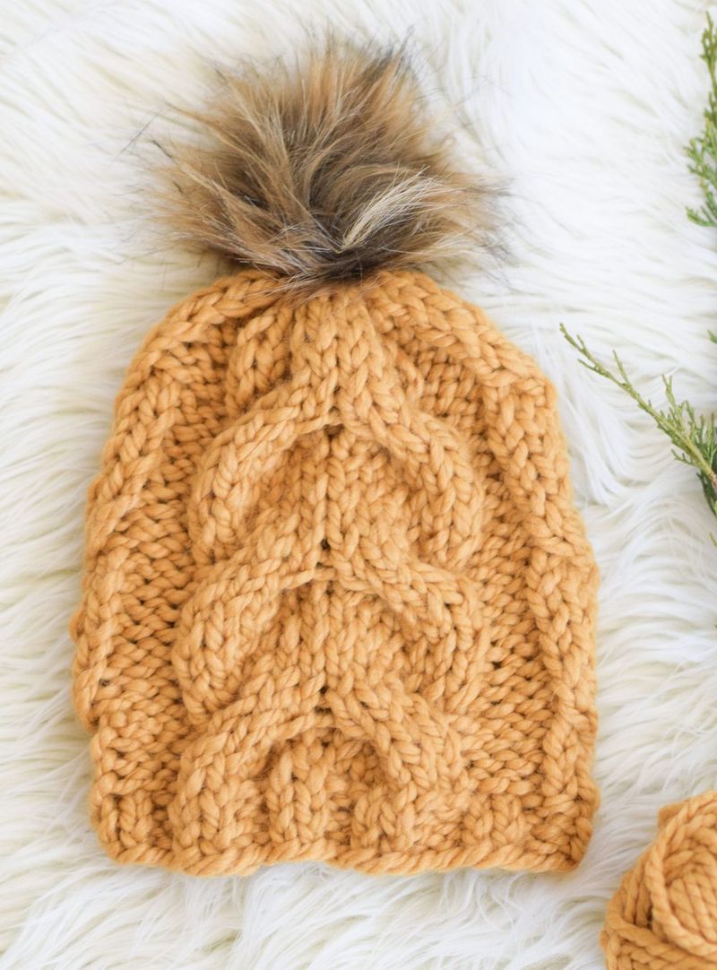 Golden Waves Toque free crochet pattern by Mama in a Stitch