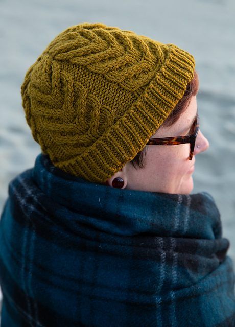 Antler Toque free crochet pattern by Tin Can Knits