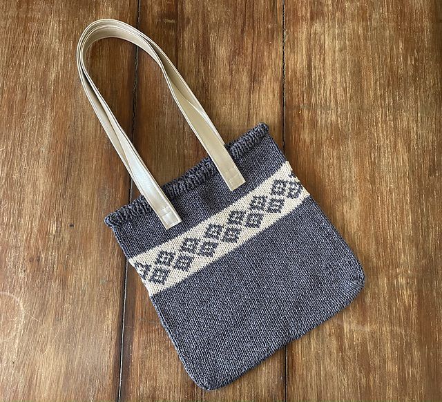 Vertientes Tote Bag free crochet pattern by Clara Benadon