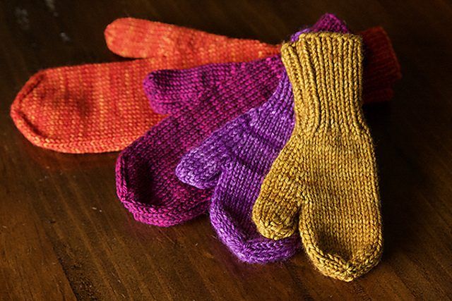 The World's Simplest Mittens free crochet pattern by Tin Can Knits
