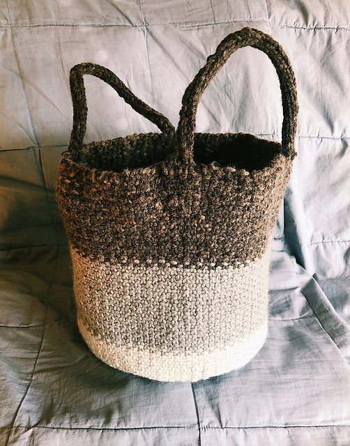 Linen Stitch Basket free crochet pattern by Lizzie Rose Knits