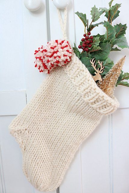 Classic Christmas Stocking (Bulky) free crochet pattern by Susan Frick (A Box of Twine)