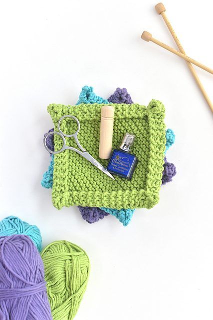 Knit Mini Tray free crochet pattern by Mollie Johanson