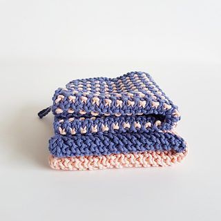 Modern Wash Cloths free crochet pattern by Emily Bolduan