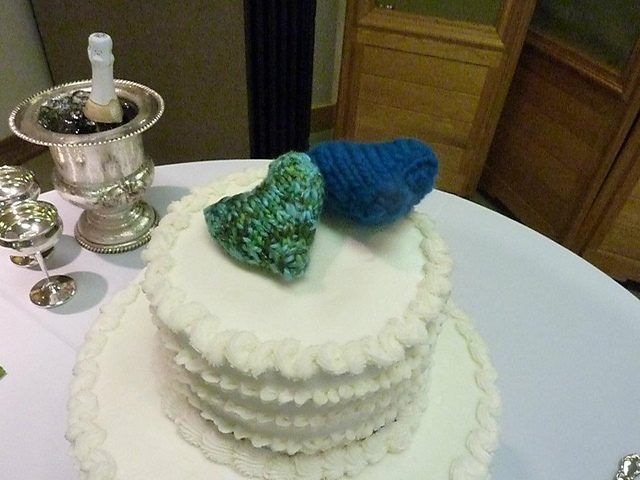 Knitted Heart in the Round free crochet pattern by K2tog MakeOne