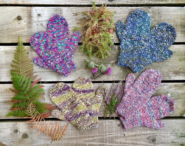 Simple Mittens free crochet pattern by Julia Marsh