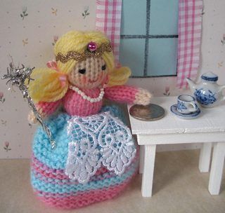 Tiny Topsy the Tooth Fairy free crochet pattern by Wendy Phillips