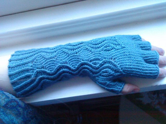 Hands of Blue free crochet pattern by Lucy Hague